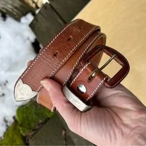 Quadraro | Accessories | Quadraro Vintage Italian Brown  display picture 1